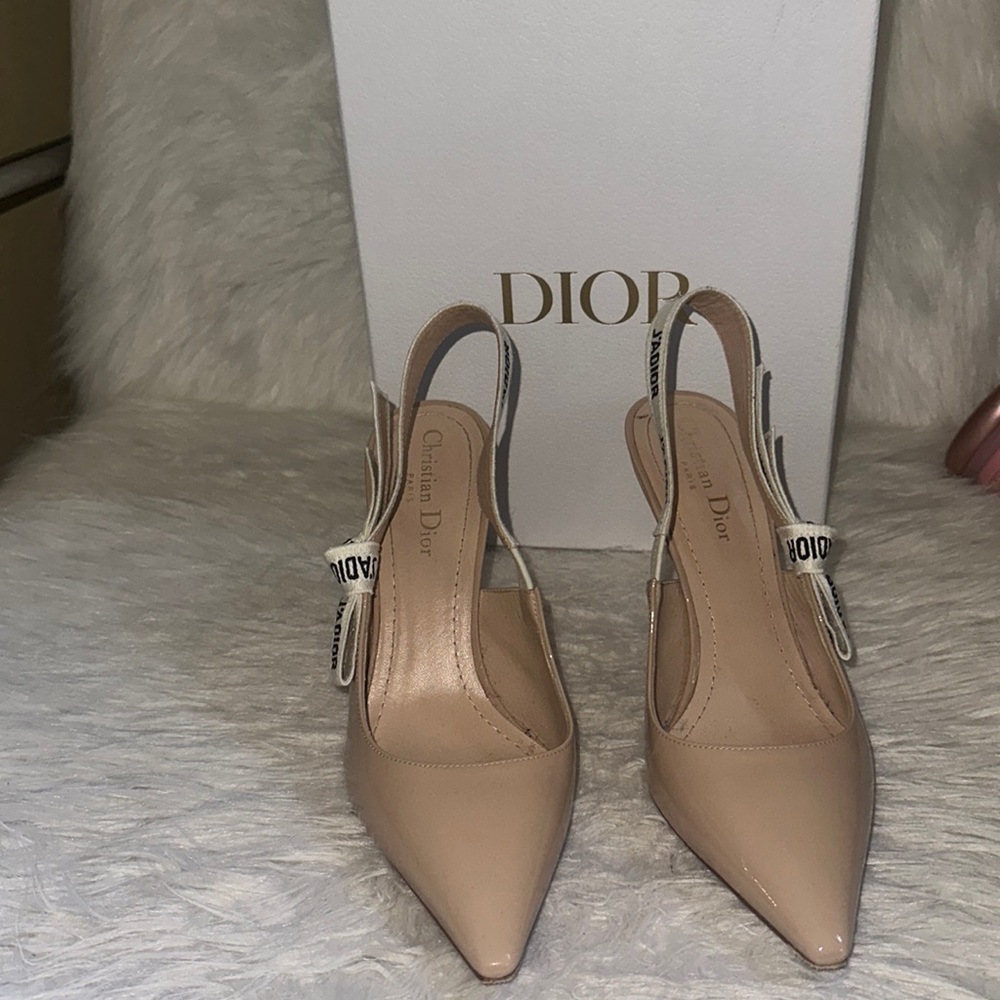 Authenic J'ADIOR SLINGBACK PUMP